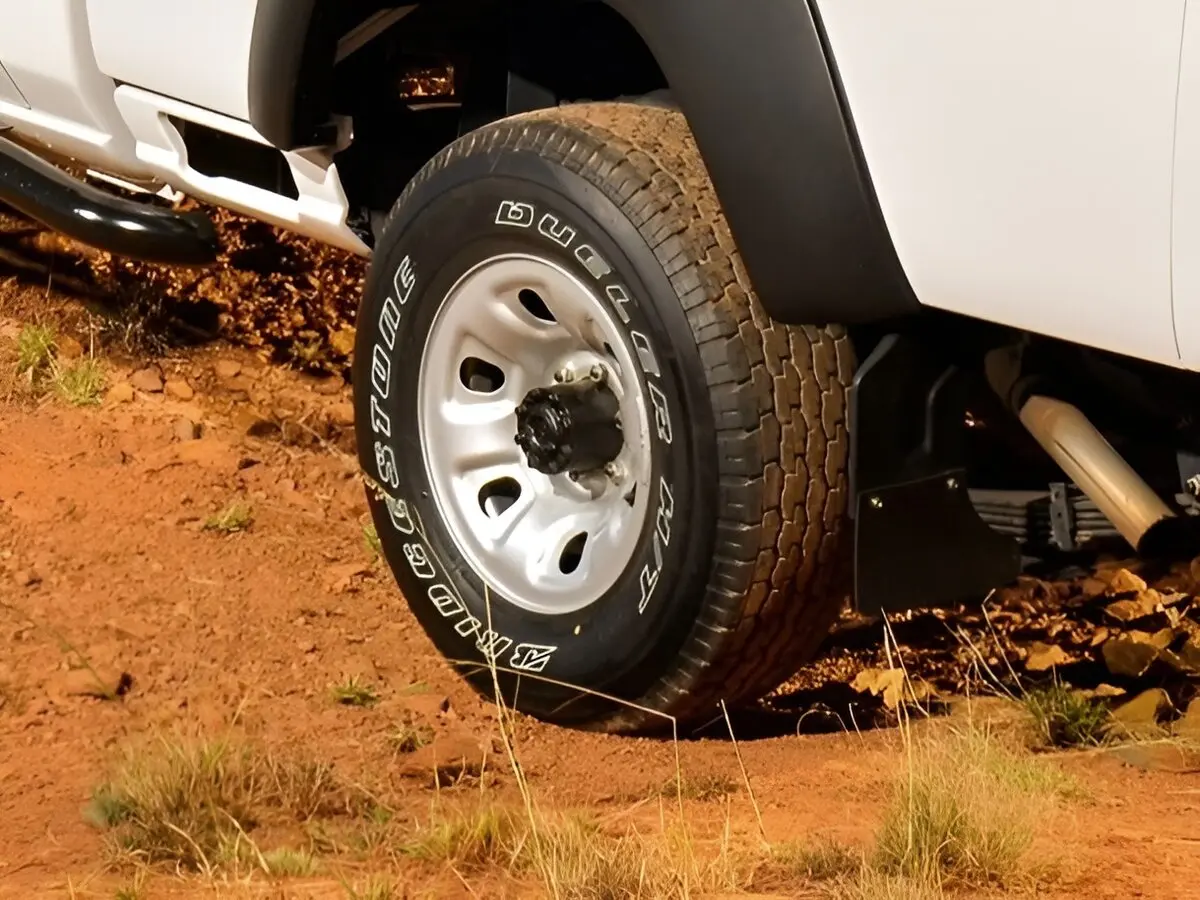 Nissan Patrol V (Y61) Рестайлинг Пикап Одинарная кабина — photo 8