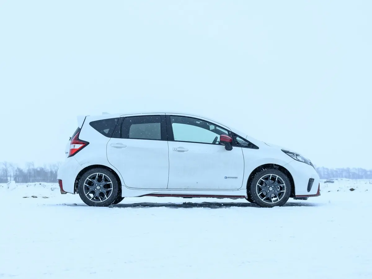 Nissan Note II Рестайлинг Хэтчбек 5 дв. Nismo — фото 2