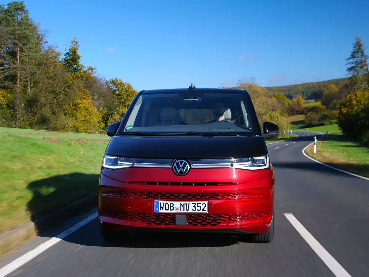 Volkswagen Multivan T7 Минивэн Long — фото 3