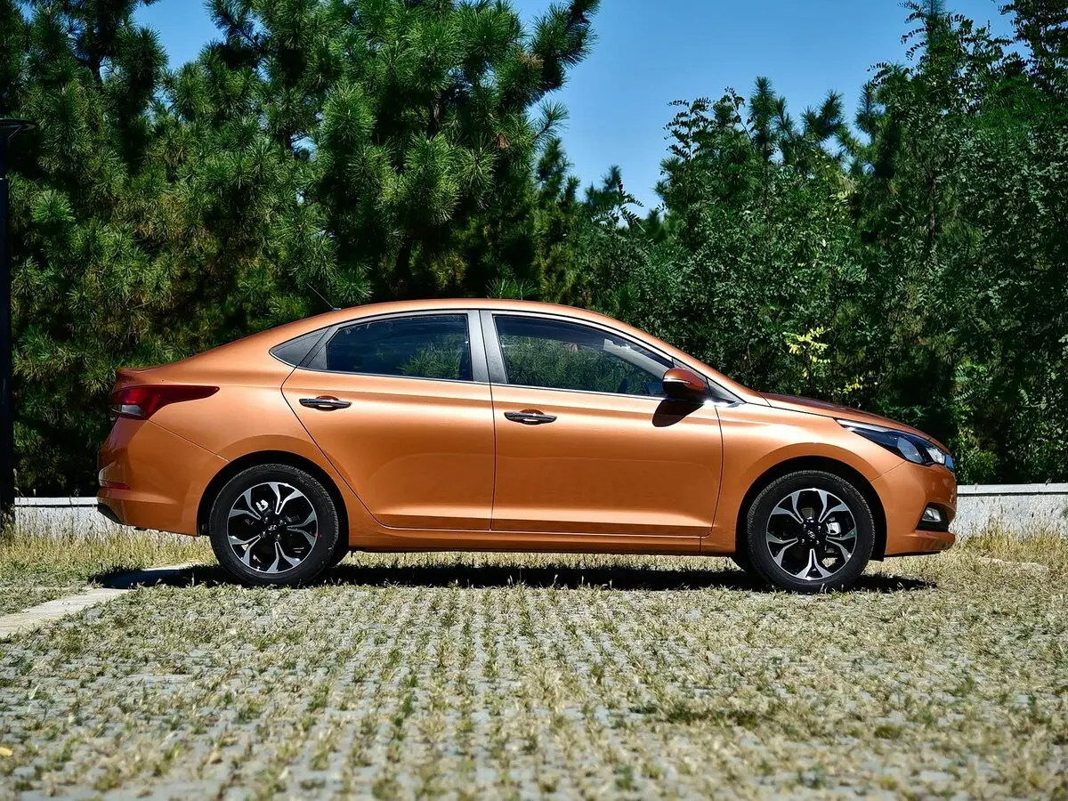 Hyundai Verna IV Седан — сүрөт 2