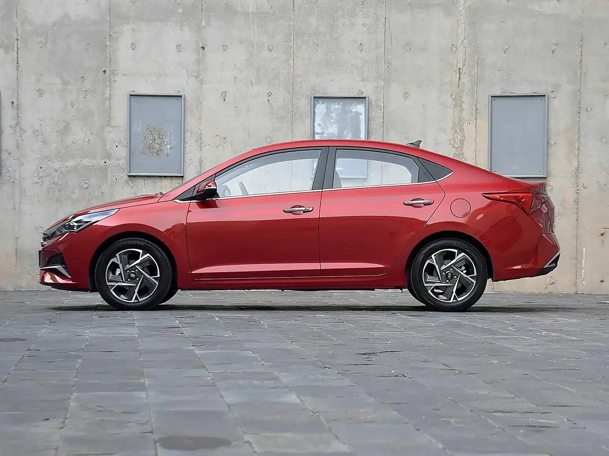 Hyundai Verna IV Рестайлинг Седан — сүрөт 2
