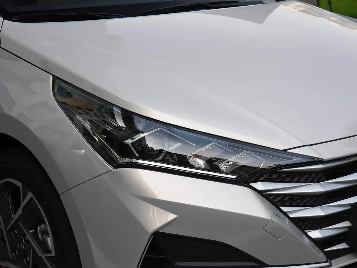 Hyundai Verna IV Рестайлинг Седан — сүрөт 8