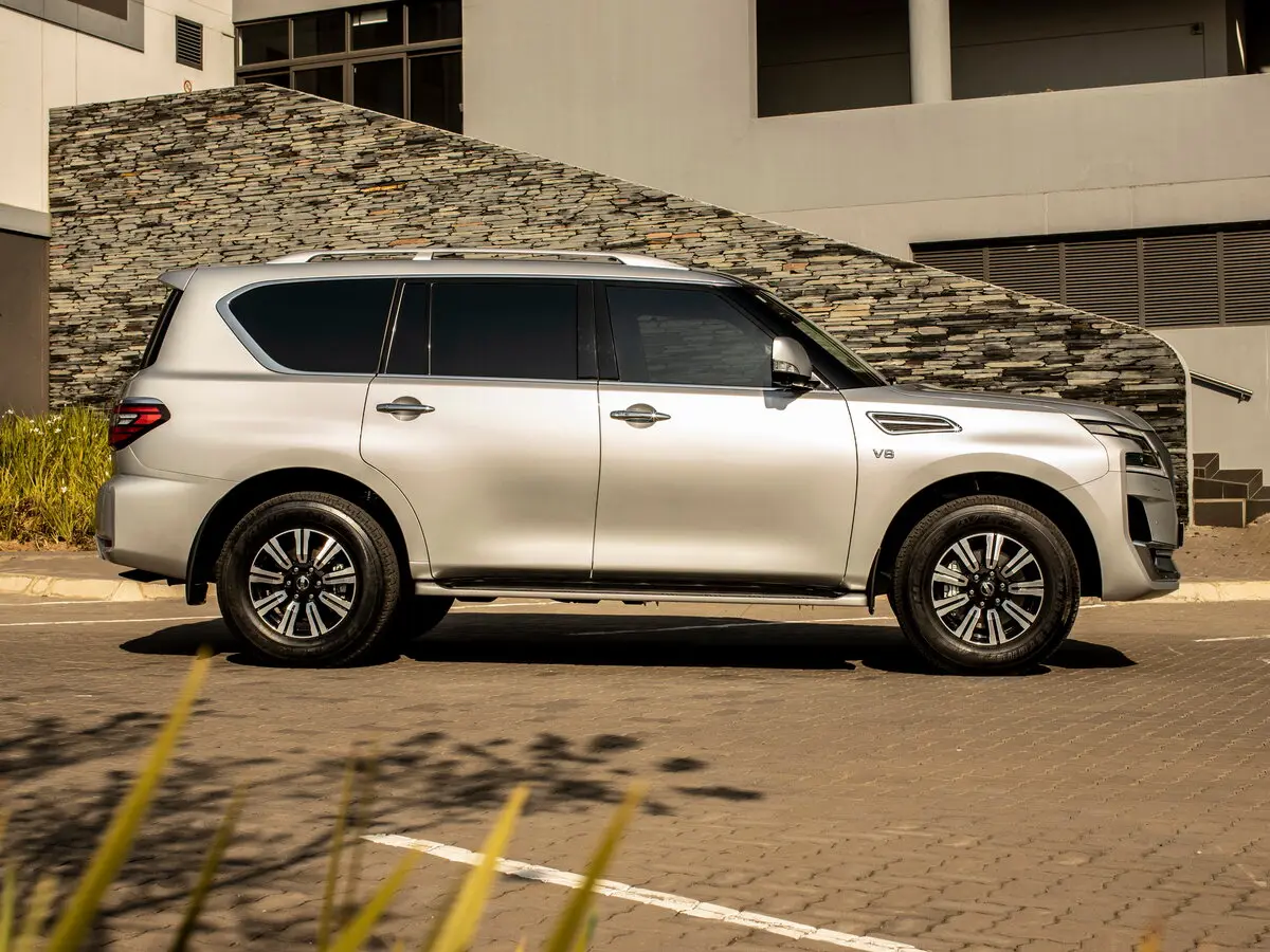 Nissan Patrol VI (Y62) Рестайлинг 2 Внедорожник 5 дв. — сүрөт 2