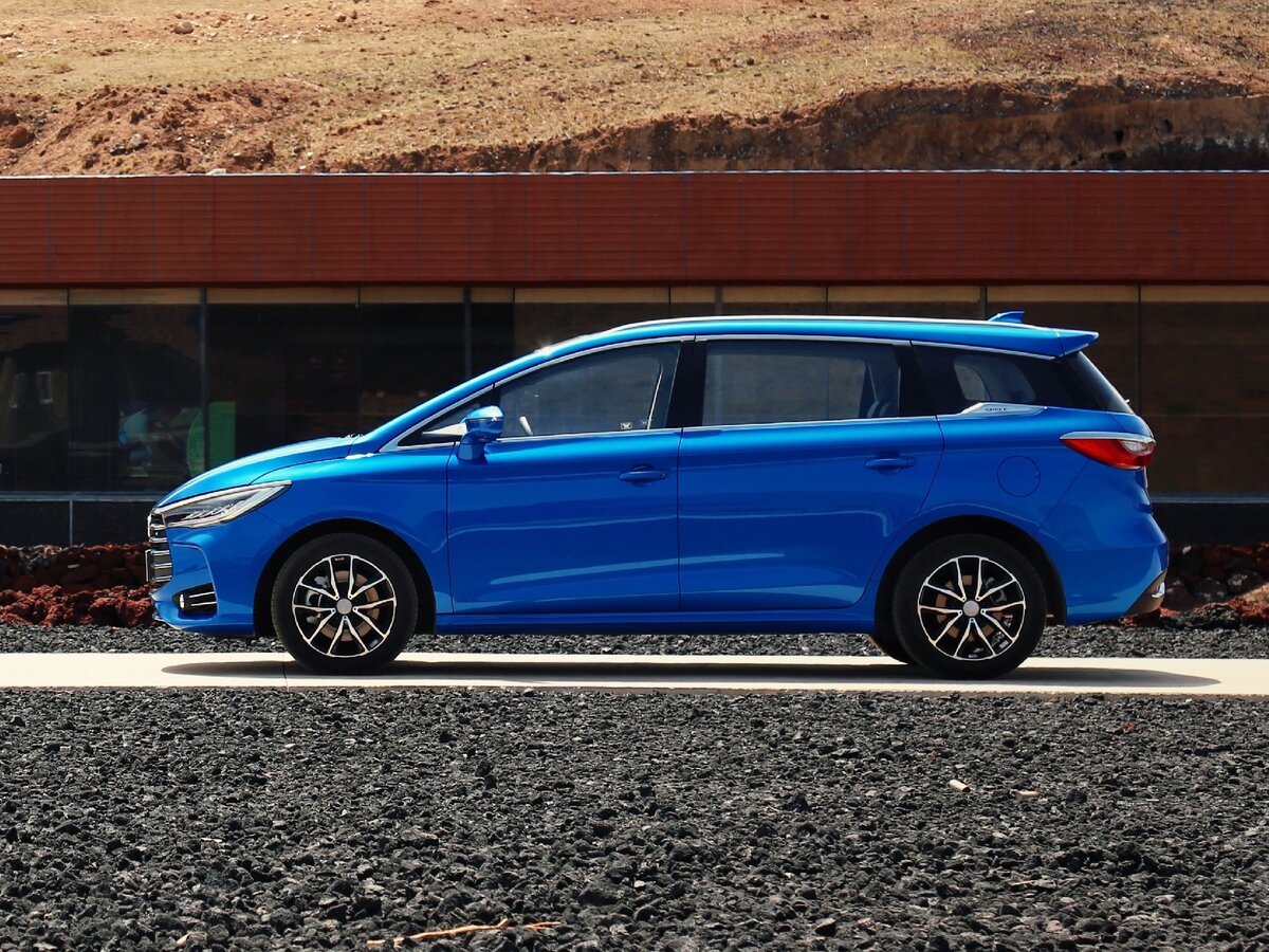 BYD Song Max I Минивэн — фото 2