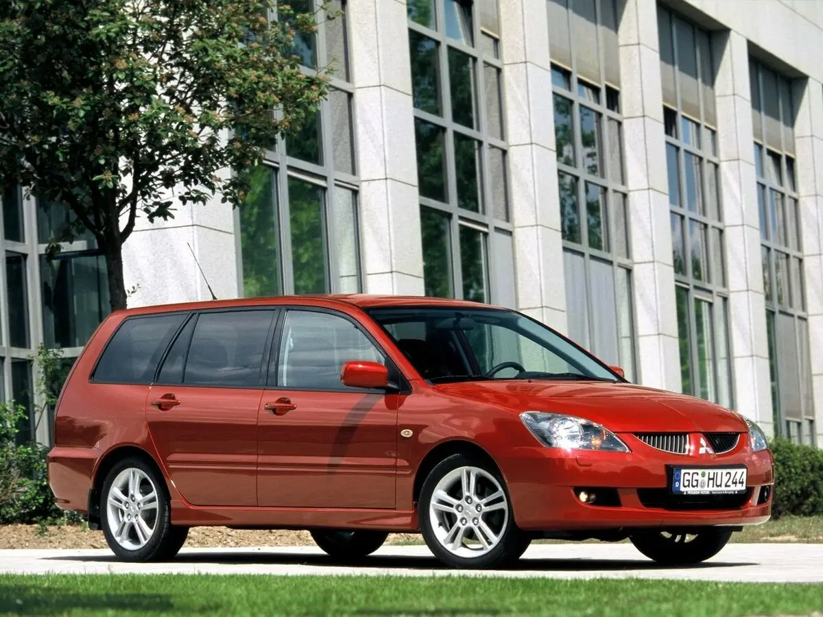 Mitsubishi Lancer IX Универсал 5 дв. — фото 2
