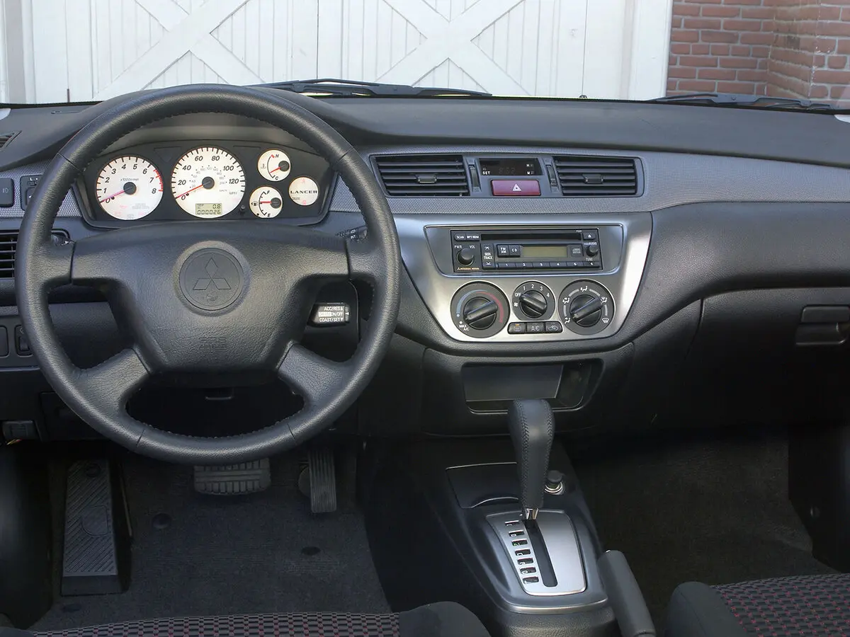 Mitsubishi Lancer IX Универсал 5 дв. — фото 6