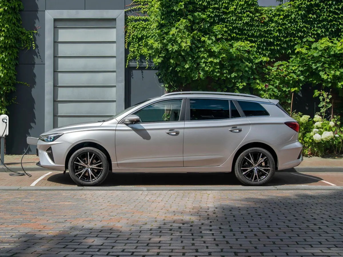 MG 5 EV I Рестайлинг Универсал 5 дв. — сүрөт 2