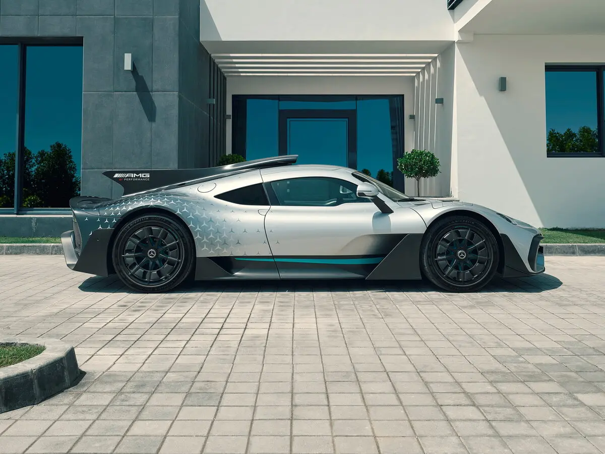 Mercedes-Benz AMG ONE 2022 – н.в. Купе — photo 2