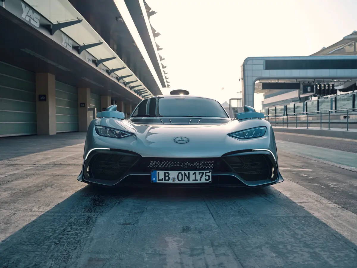 Mercedes-Benz AMG ONE 2022 – н.в. Купе — photo 3