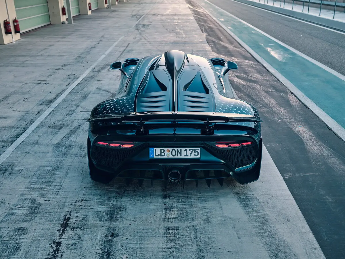 Mercedes-Benz AMG ONE 2022 – н.в. Купе — photo 4