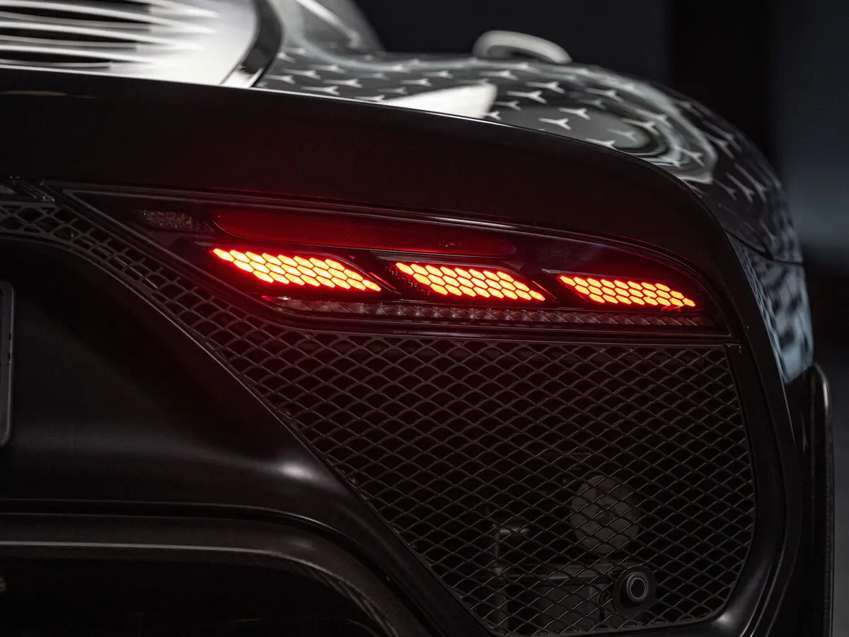 Mercedes-Benz AMG ONE 2022 – н.в. Купе — photo 10