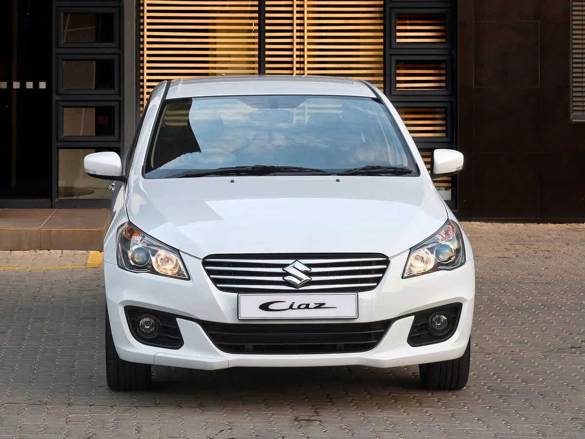 Suzuki Ciaz I Седан — сүрөт 2