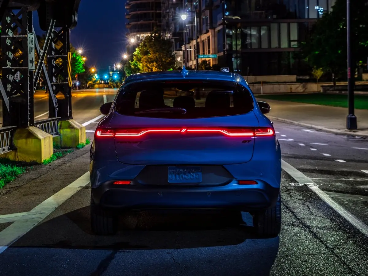 Dodge Hornet 2022 – н.в. Внедорожник 5 дв. — 照片 4