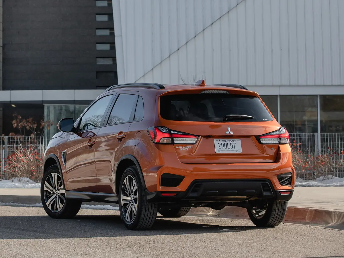 Mitsubishi Outlander Sport I Рестайлинг 3 Внедорожник 5 дв. — photo 4