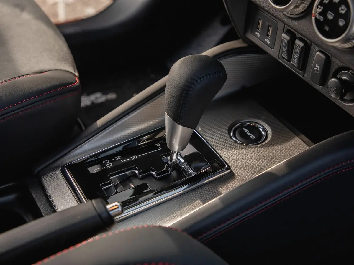 Mitsubishi Outlander Sport I Рестайлинг 3 Внедорожник 5 дв. — photo 11