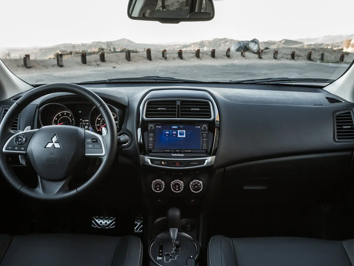 Mitsubishi Outlander Sport I Рестайлинг Внедорожник 5 дв. — photo 6