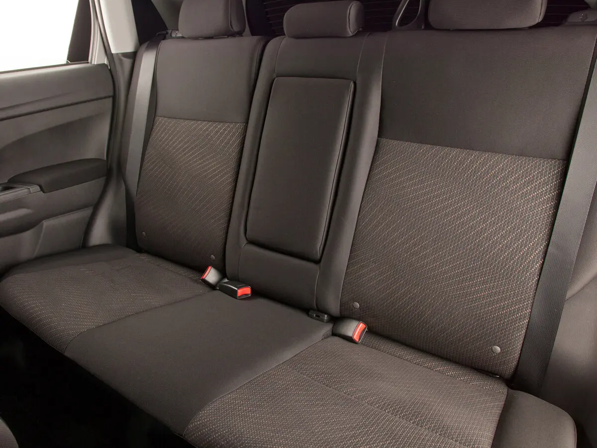 Mitsubishi Outlander Sport I Рестайлинг Внедорожник 5 дв. — photo 10