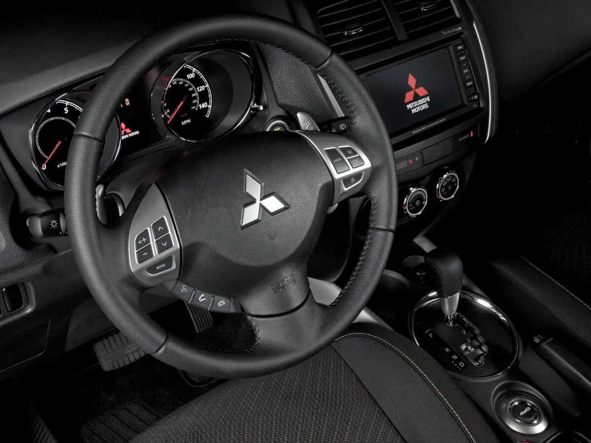 Mitsubishi Outlander Sport I Внедорожник 5 дв. — 照片 8