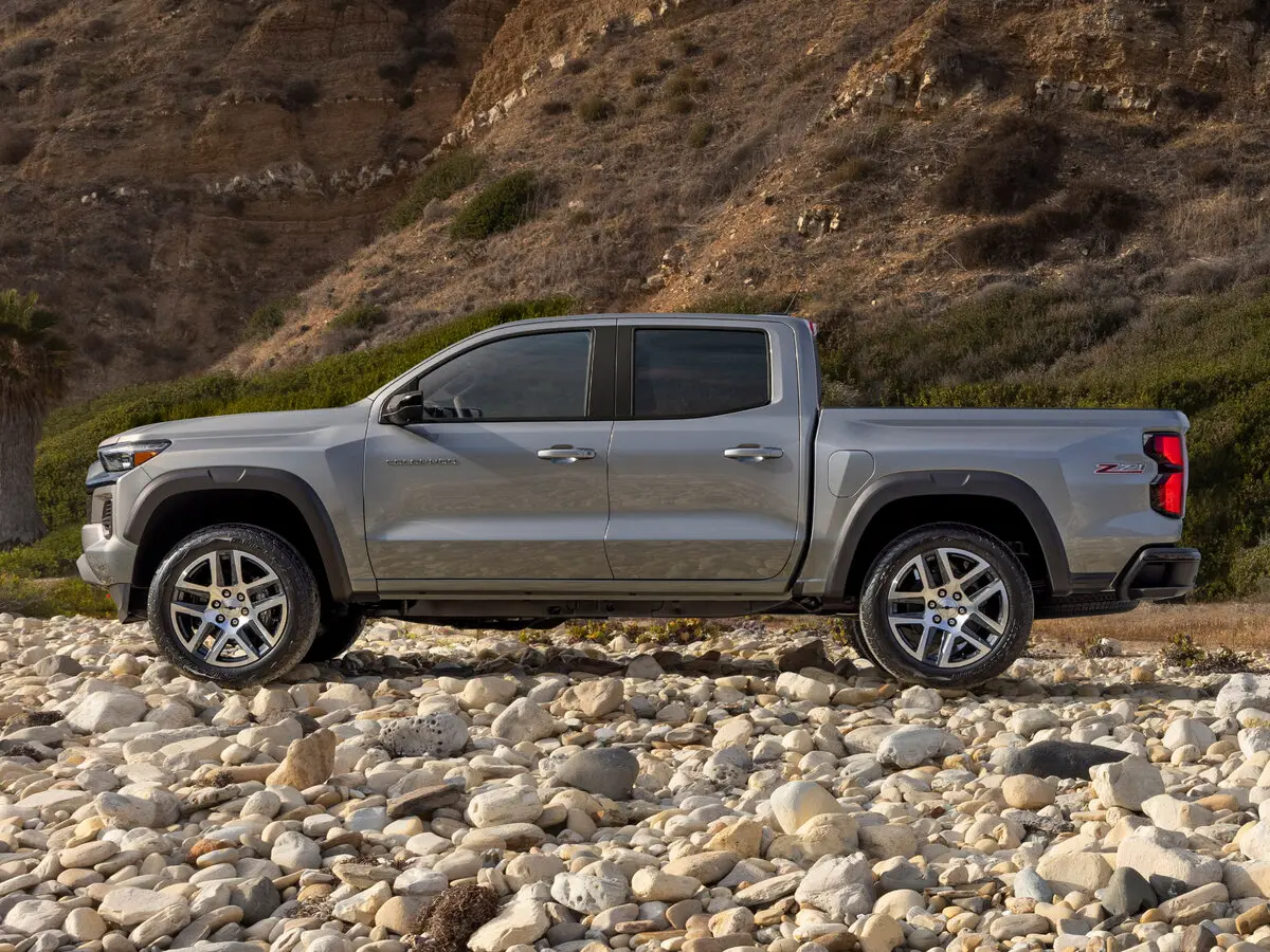 Chevrolet Colorado III Пикап Двойная кабина — photo 2