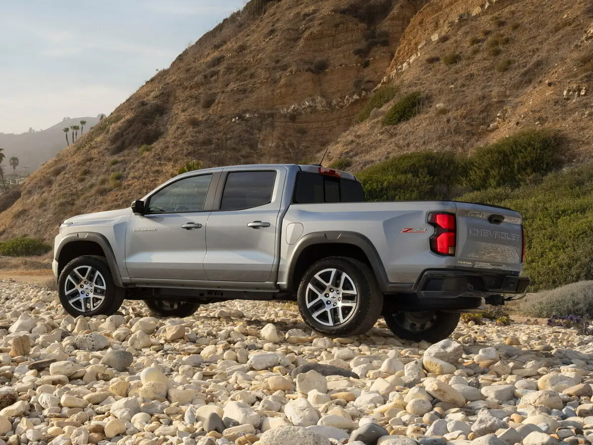 Chevrolet Colorado III Пикап Двойная кабина — photo 4