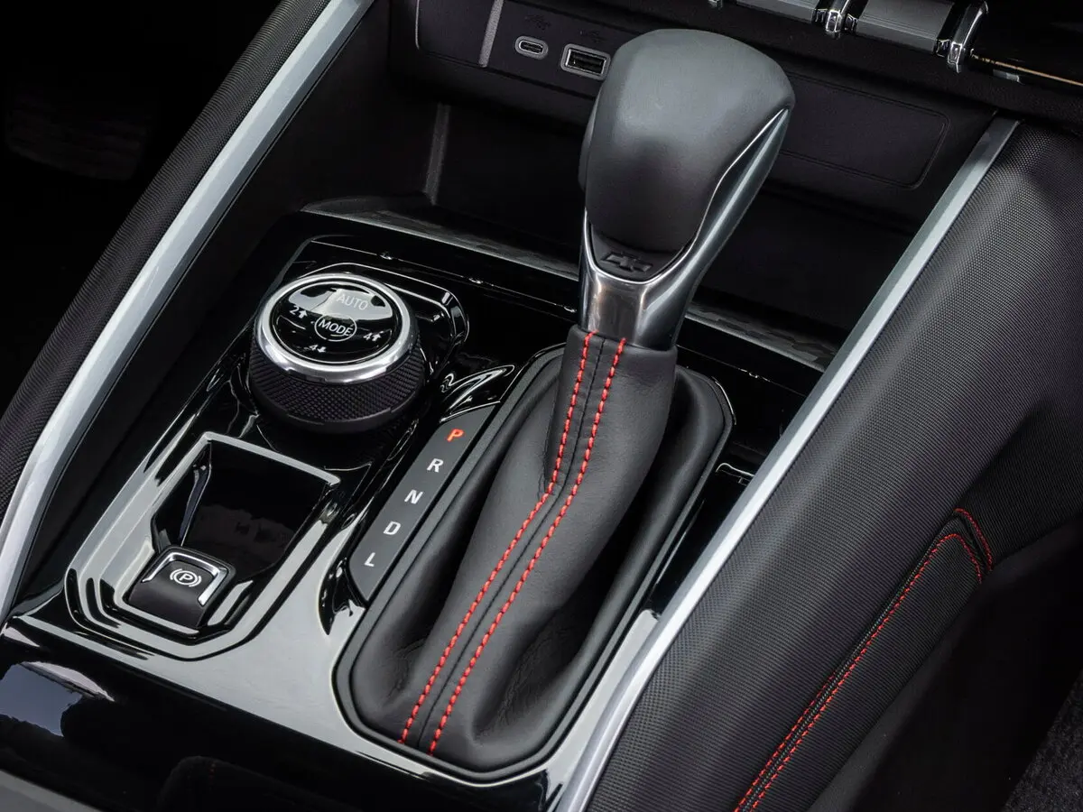 Chevrolet Colorado III Пикап Двойная кабина — photo 8