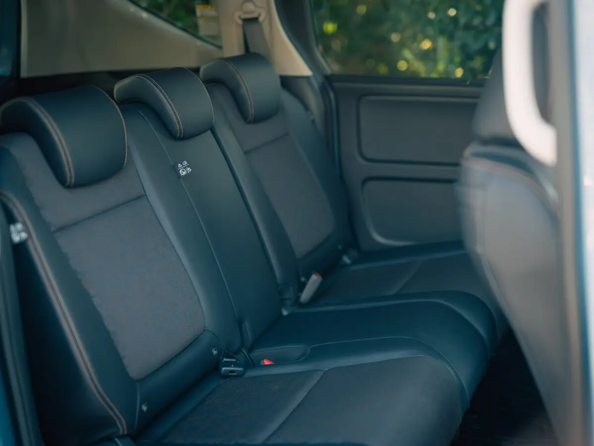 Honda Freed II Рестайлинг Компактвэн — сүрөт 8