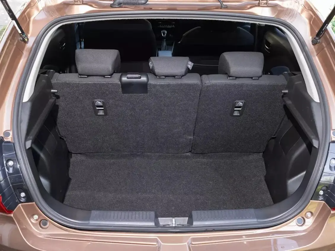 Suzuki Baleno III Хэтчбек 5 дв. — сүрөт 26
