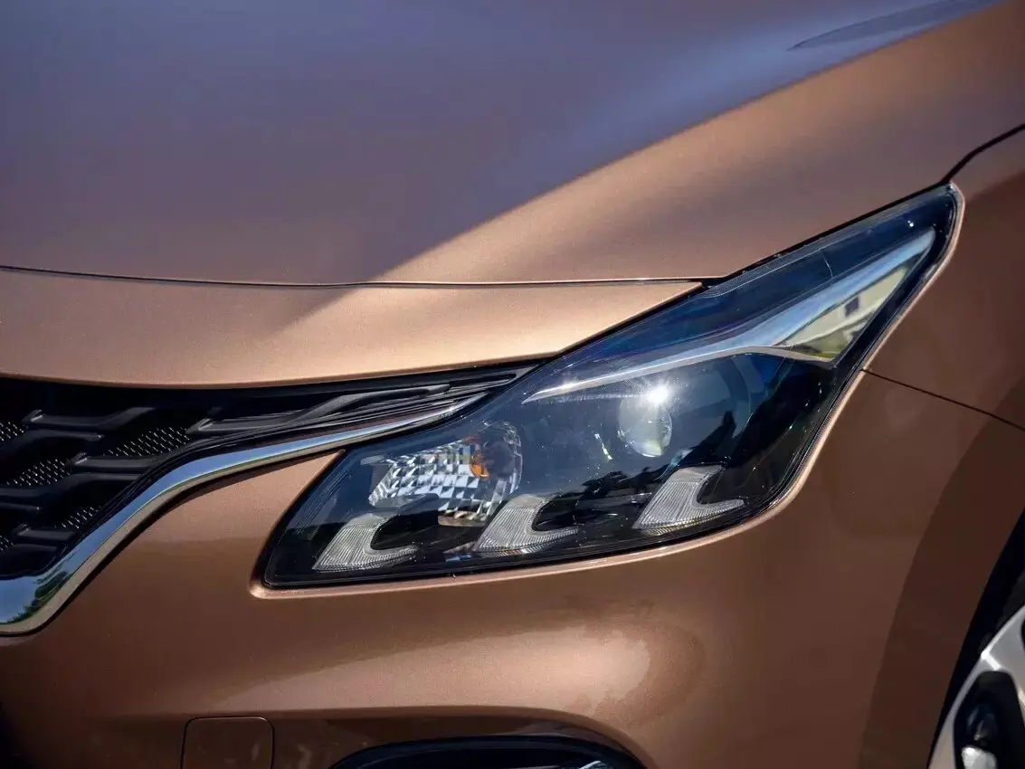 Suzuki Baleno III Хэтчбек 5 дв. — сүрөт 28
