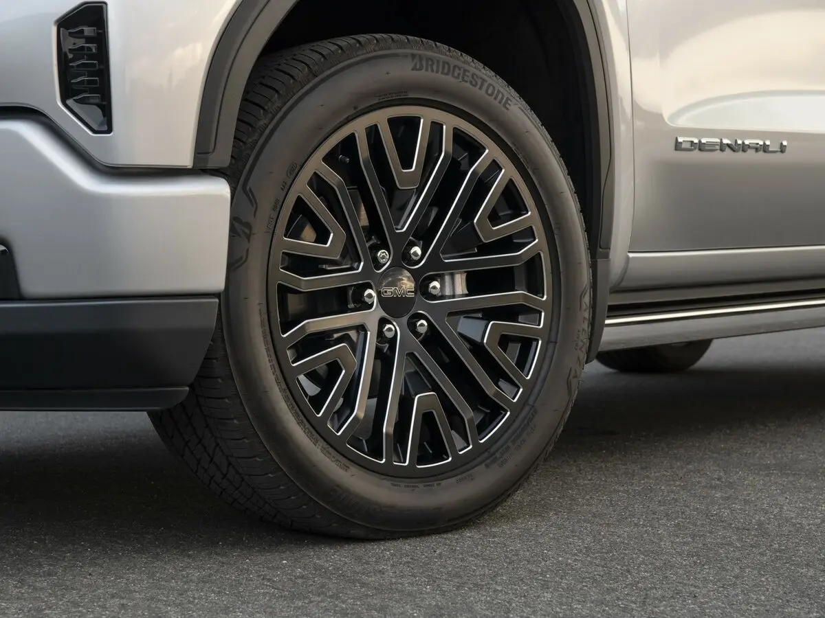 GMC Sierra IV Рестайлинг Пикап Двойная кабина Crew Cab — сүрөт 10