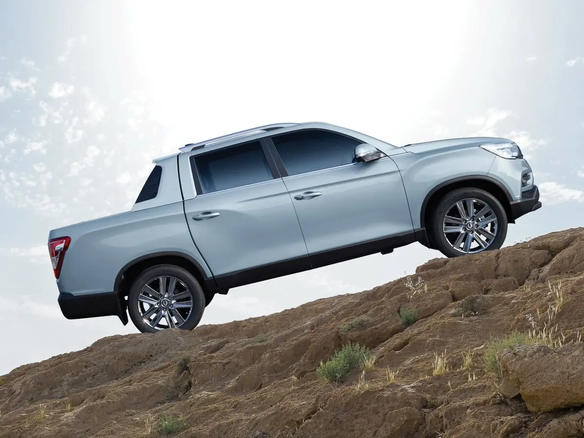 SsangYong Rexton Sports I Пикап Двойная кабина — фото 2