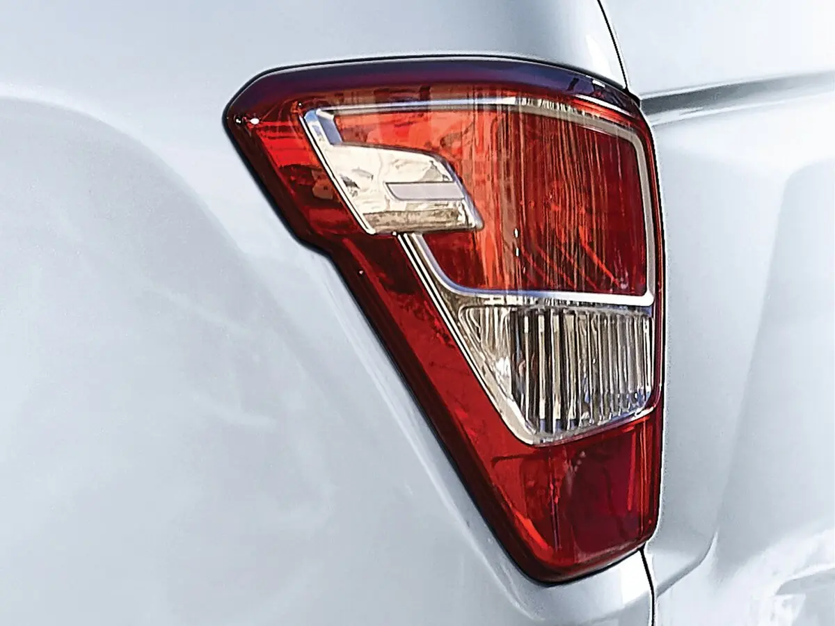 SsangYong Rexton Sports I Пикап Двойная кабина — фото 12