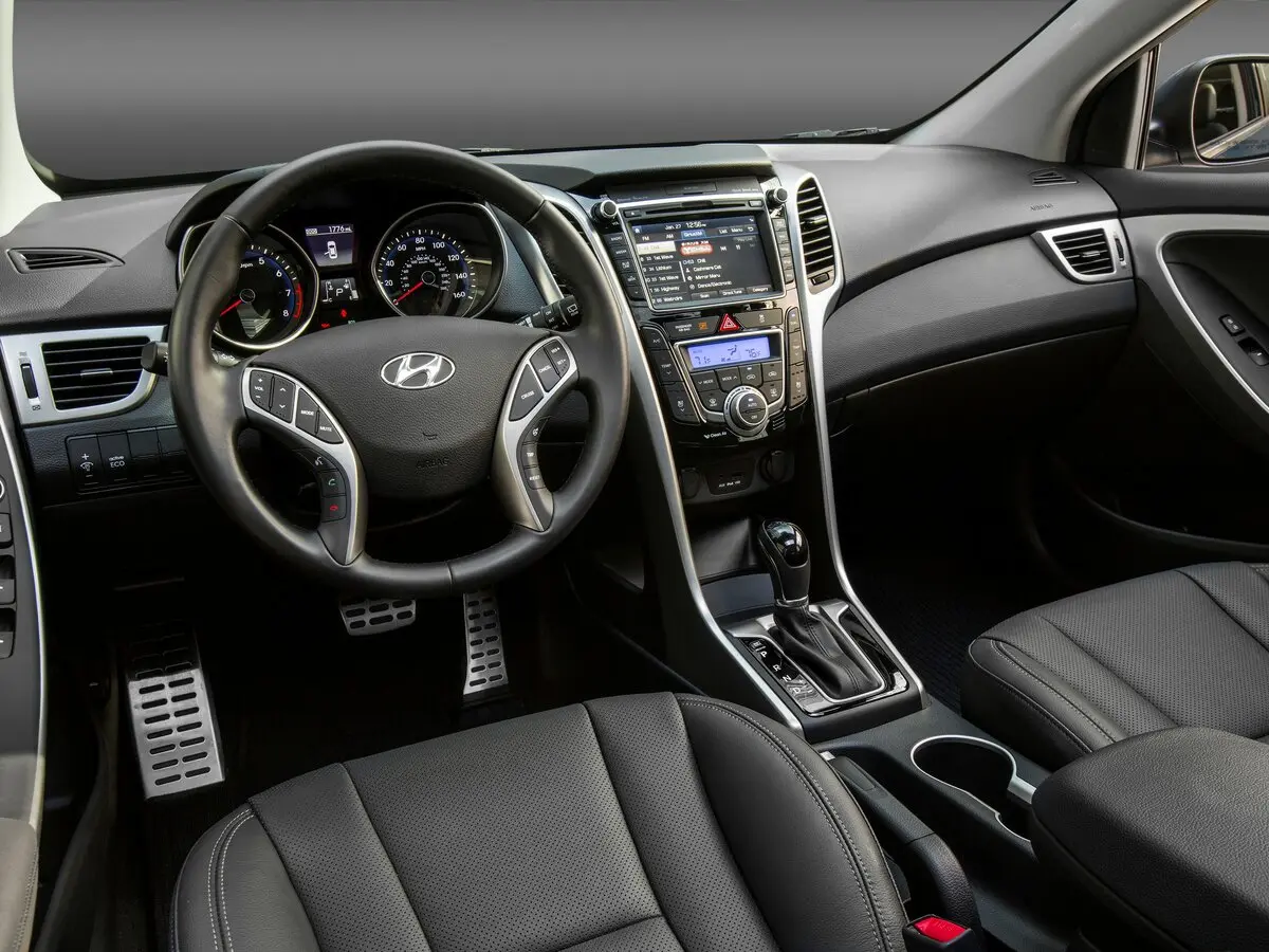 Hyundai Elantra V (MD) Рестайлинг Хэтчбек 5 дв. GT — сүрөт 7