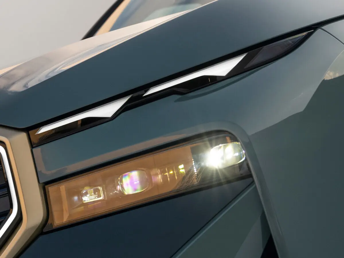 BMW XM 2022 – н.в. Внедорожник 5 дв. — 照片 9