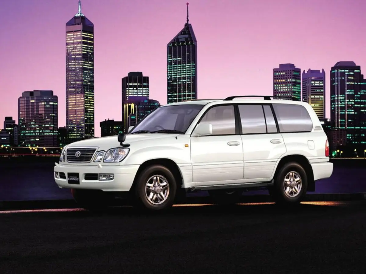 Toyota Land Cruiser 100 Series Внедорожник 5 дв. Cygnus — фото 3