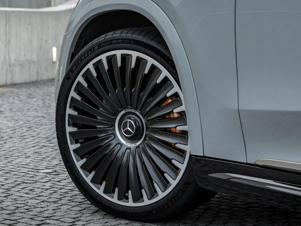 Mercedes-Benz EQE SUV AMG 2022 – н.в. Внедорожник 5 дв. — сүрөт 14
