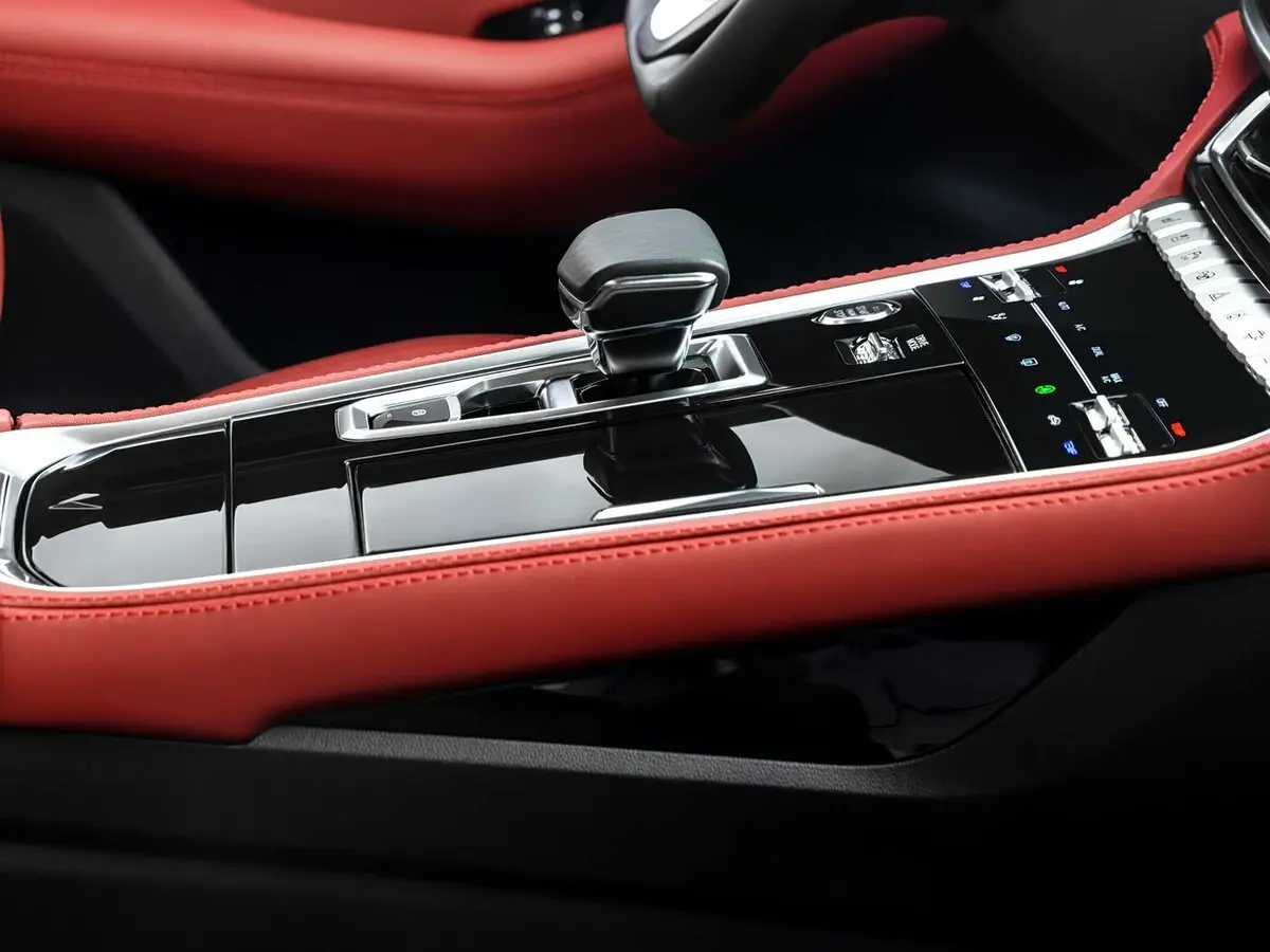 Changan CS85 I Рестайлинг Внедорожник 5 дв. — сүрөт 12