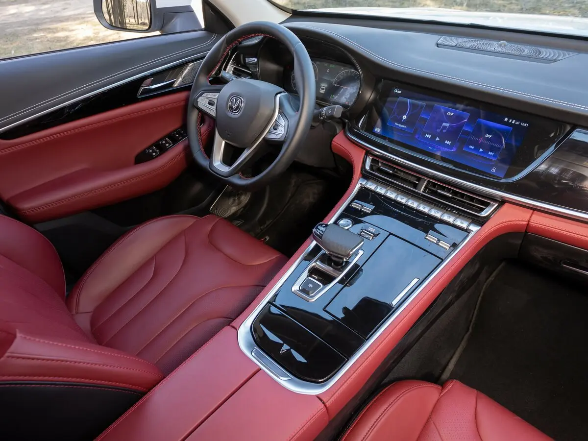 Changan CS85 I Рестайлинг Внедорожник 5 дв. — сүрөт 24