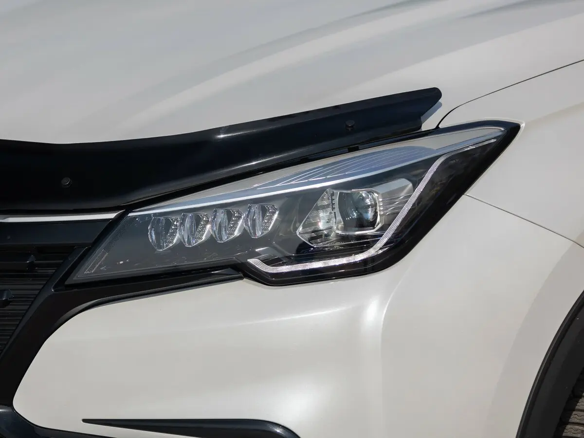 Changan CS85 I Рестайлинг Внедорожник 5 дв. — сүрөт 33