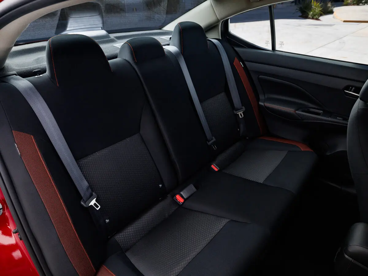 Nissan Versa III Рестайлинг Седан — сүрөт 10