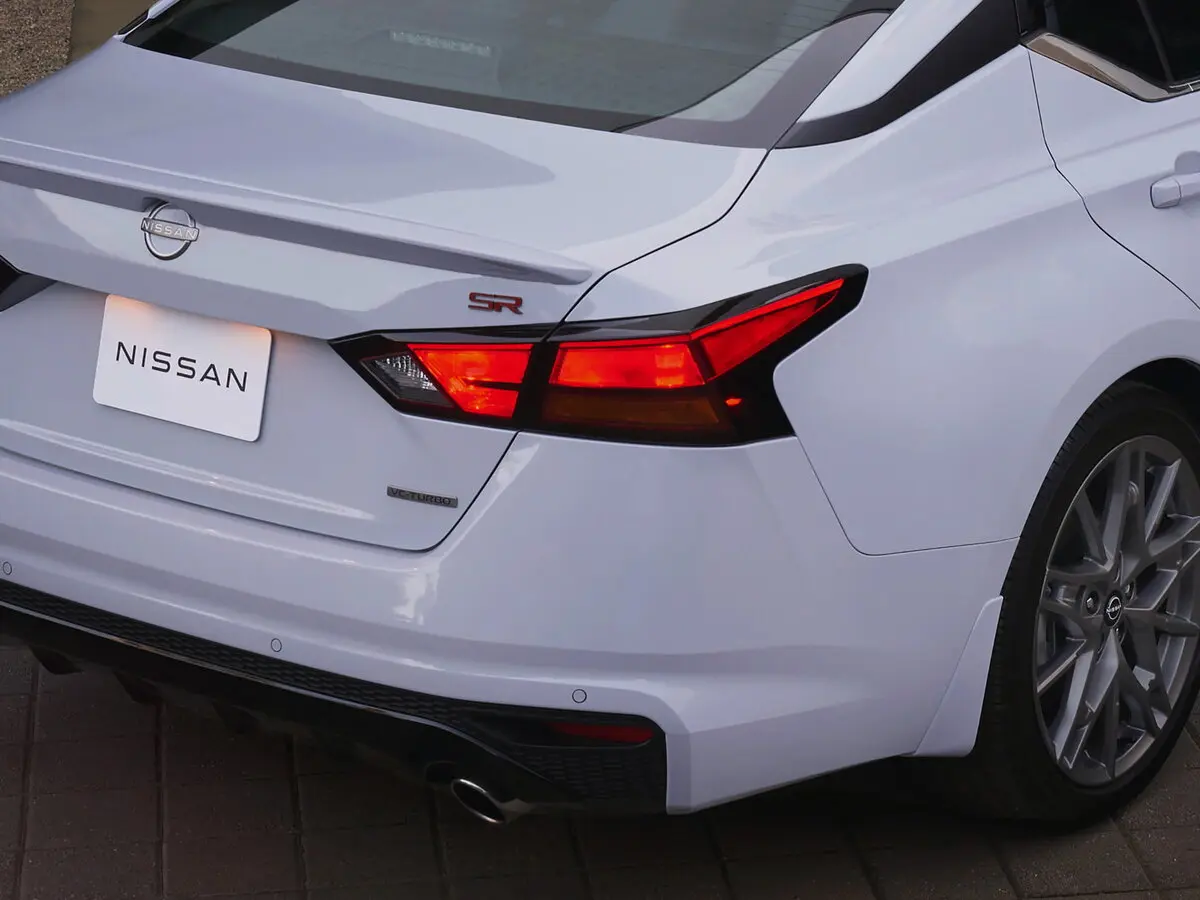 Nissan Altima VI (L34) Рестайлинг Седан — photo 14