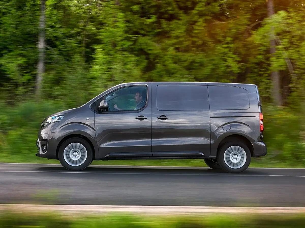 Toyota ProAce II Фургон L1 — сүрөт 2