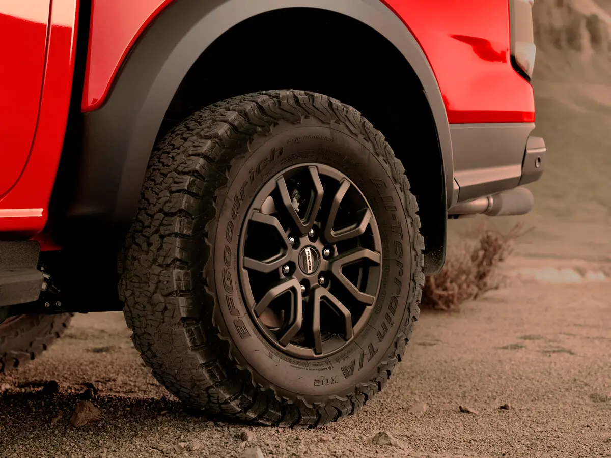 Ford Ranger T6.2 Пикап Двойная кабина Raptor — фото 18