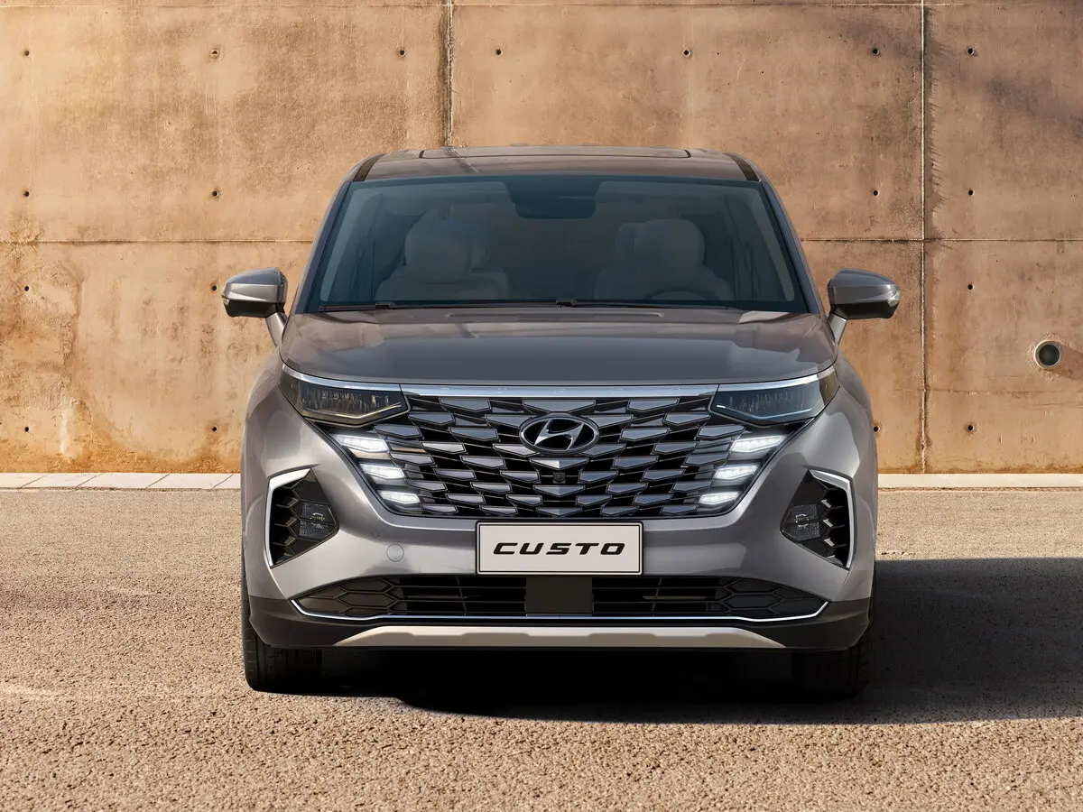 Hyundai Custo I Минивэн — photo 3