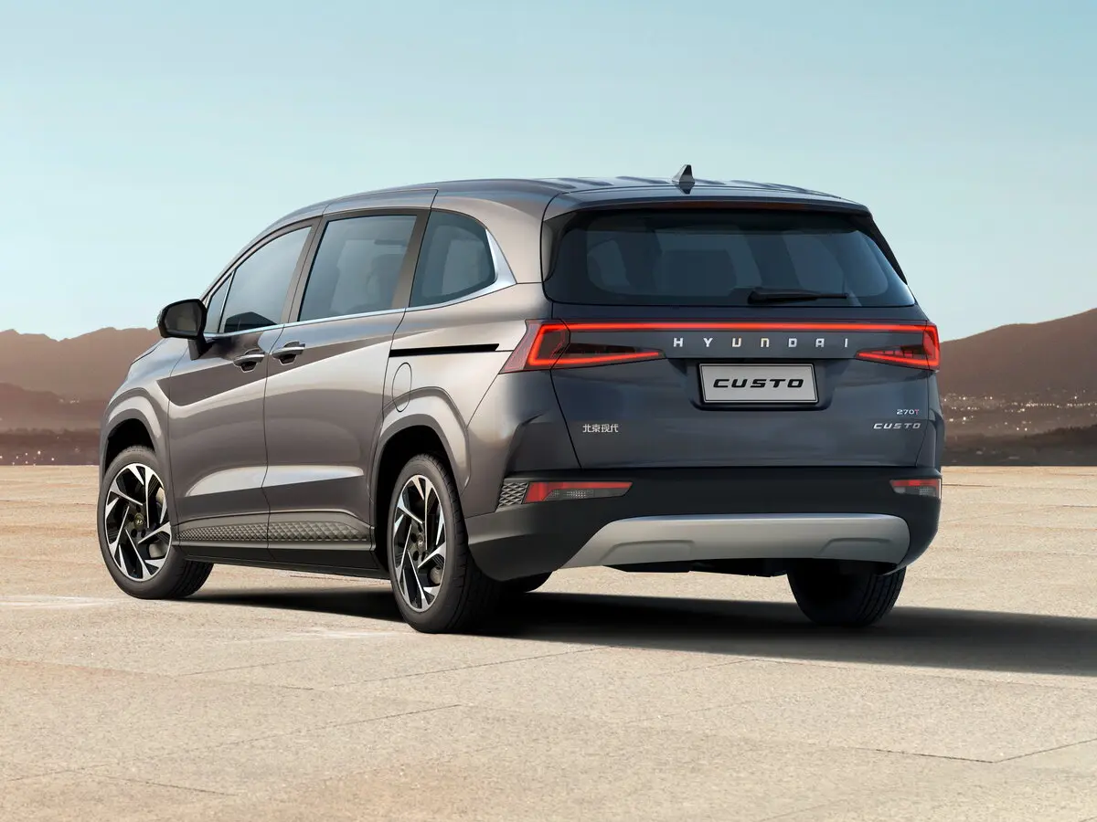 Hyundai Custo I Минивэн — photo 4
