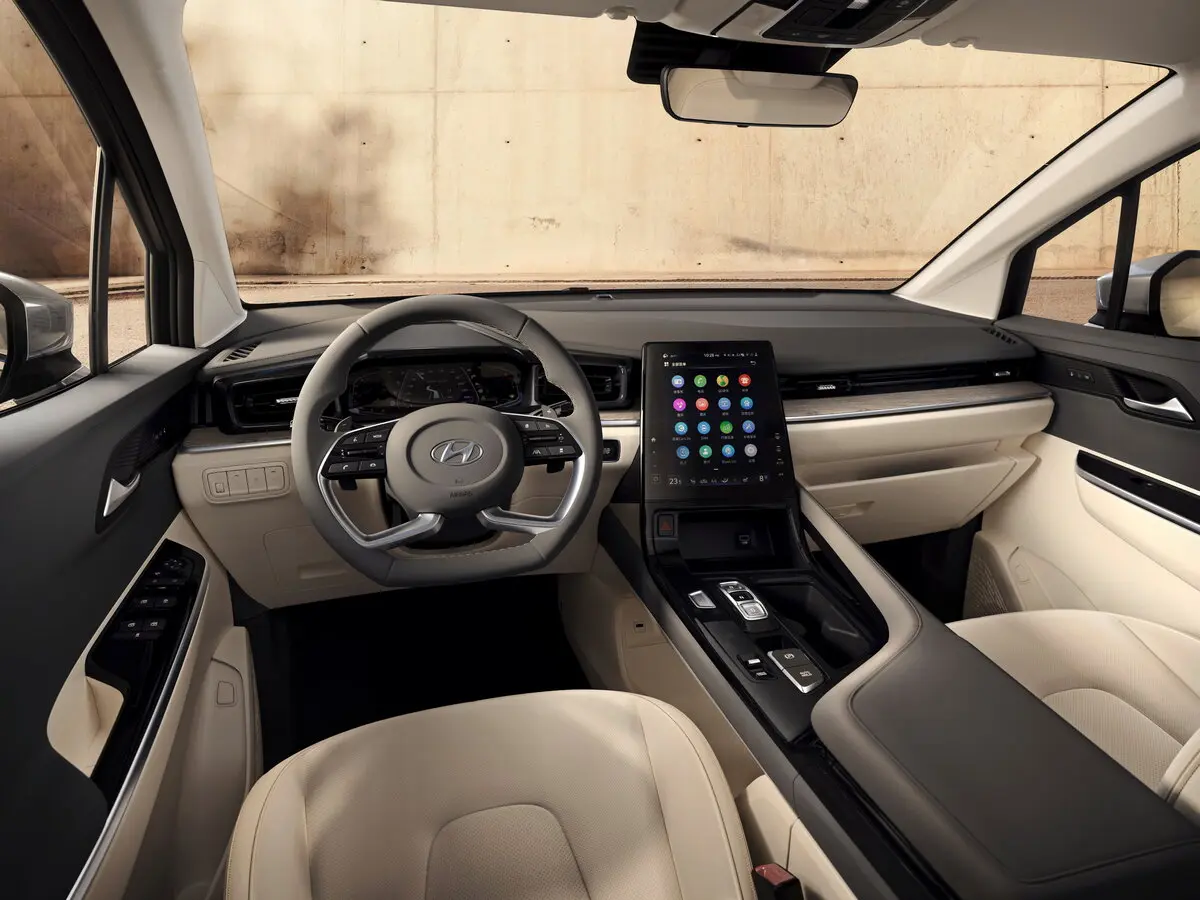 Hyundai Custo I Минивэн — photo 5