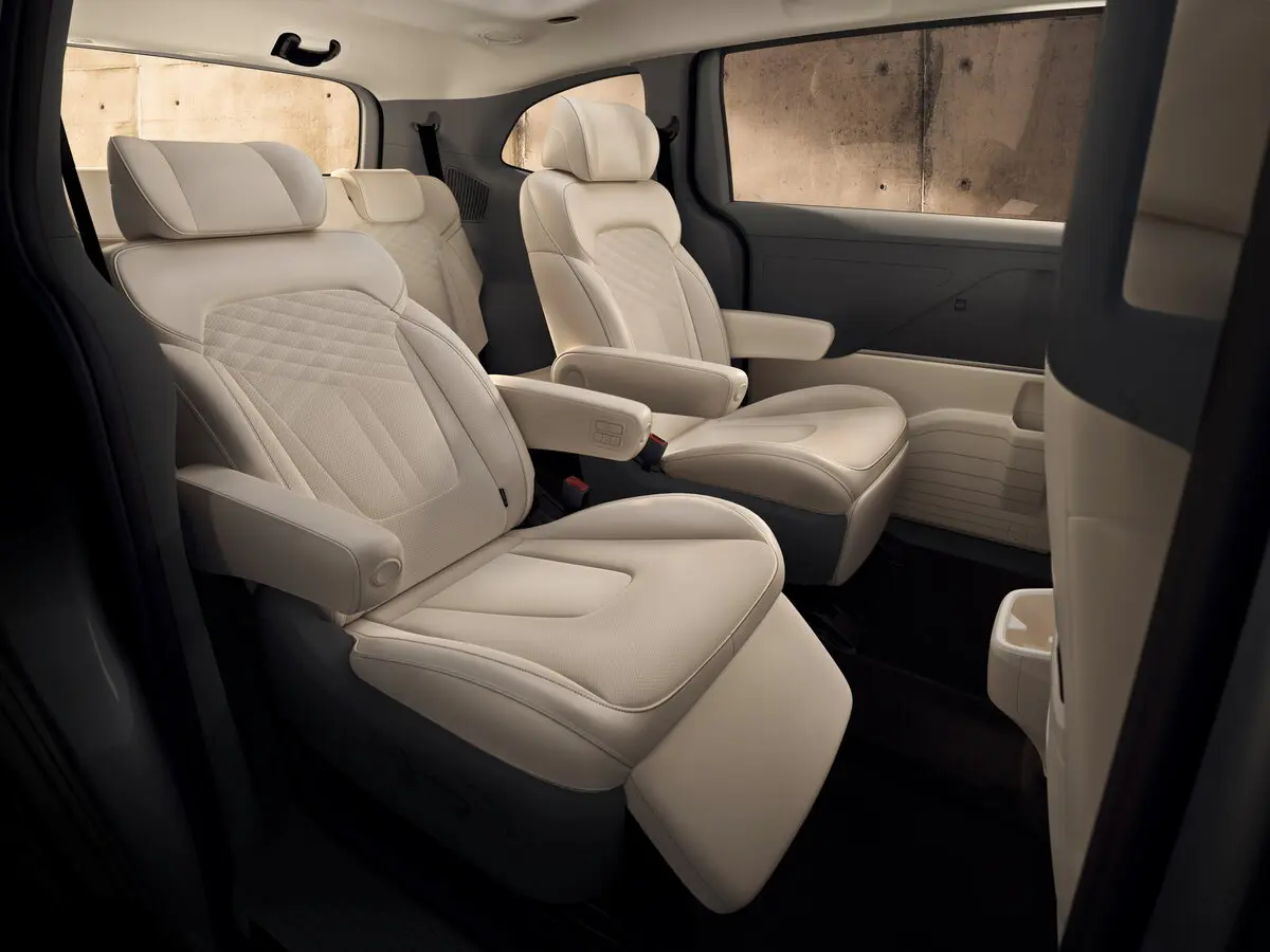 Hyundai Custo I Минивэн — photo 7