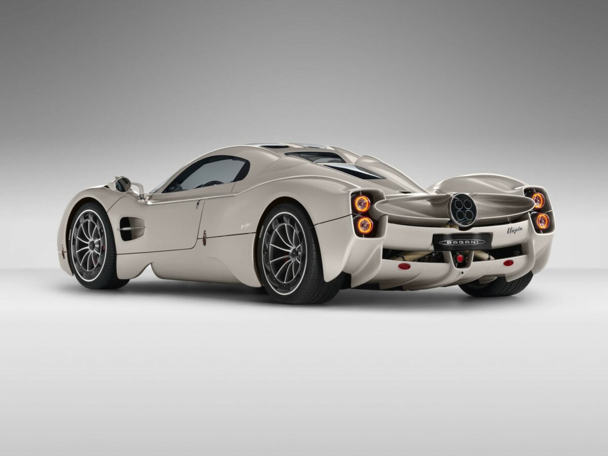 Pagani Utopia 2022 – н.в. Купе — фото 5