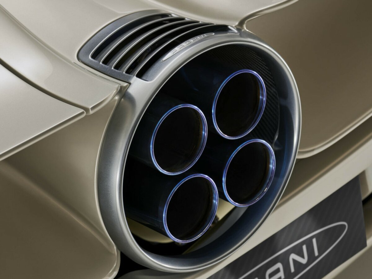 Pagani Utopia 2022 – н.в. Купе — фото 12