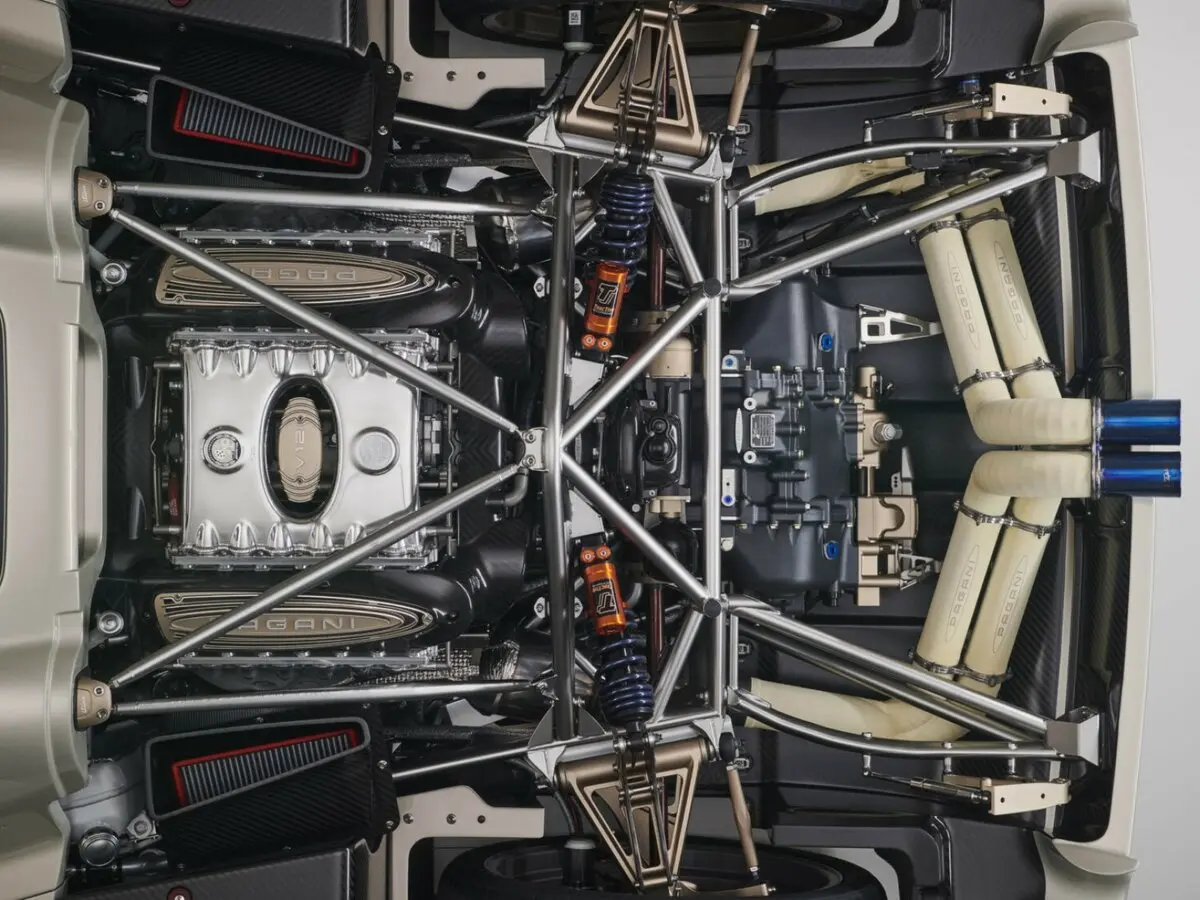 Pagani Utopia 2022 – н.в. Купе — сүрөт 13