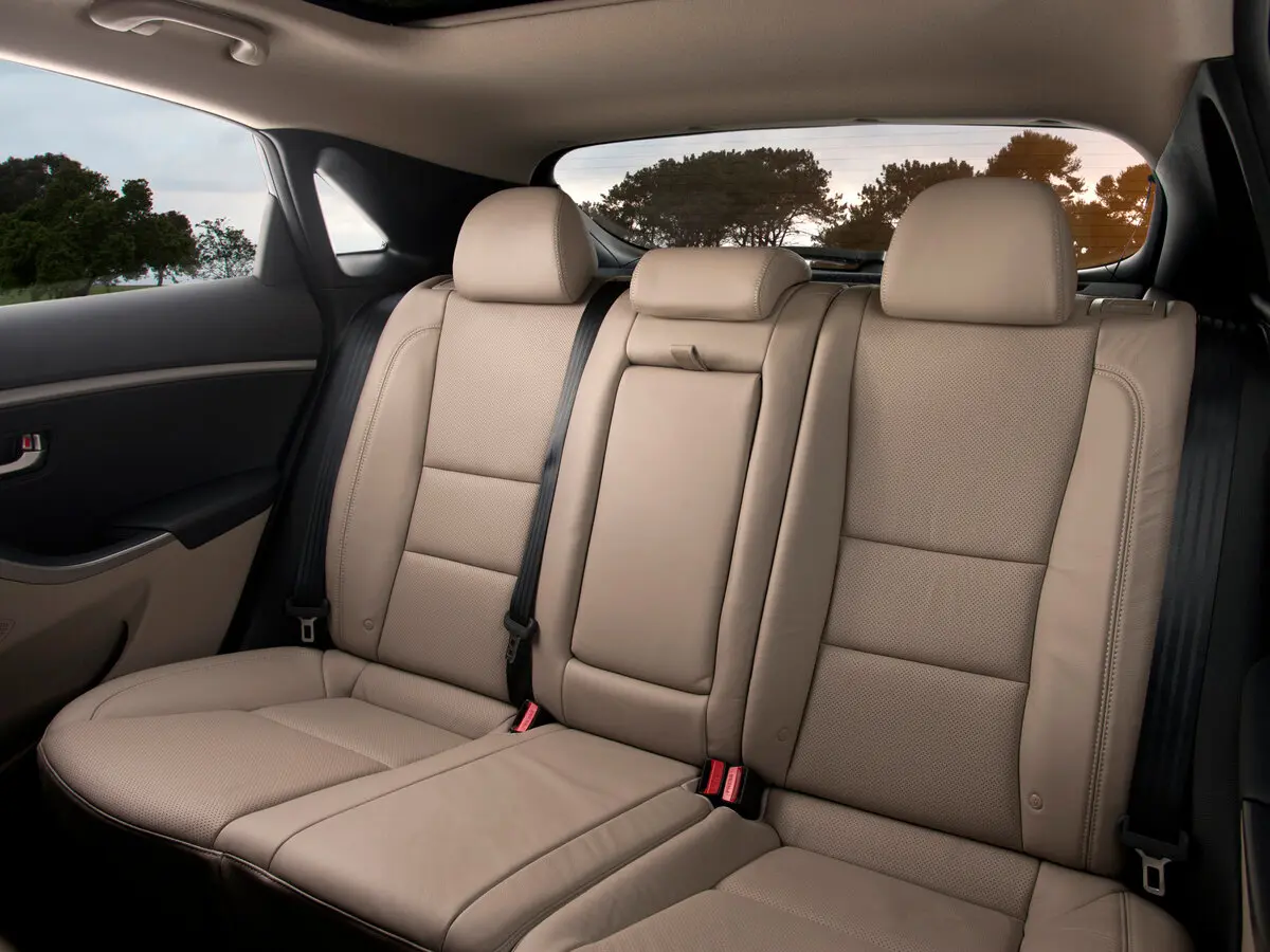 Hyundai Elantra V (MD) Хэтчбек 5 дв. — сүрөт 7